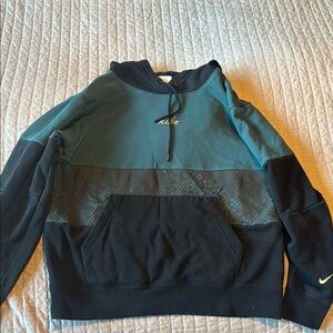 Nike Green and Black Color-Blocked Sweater
